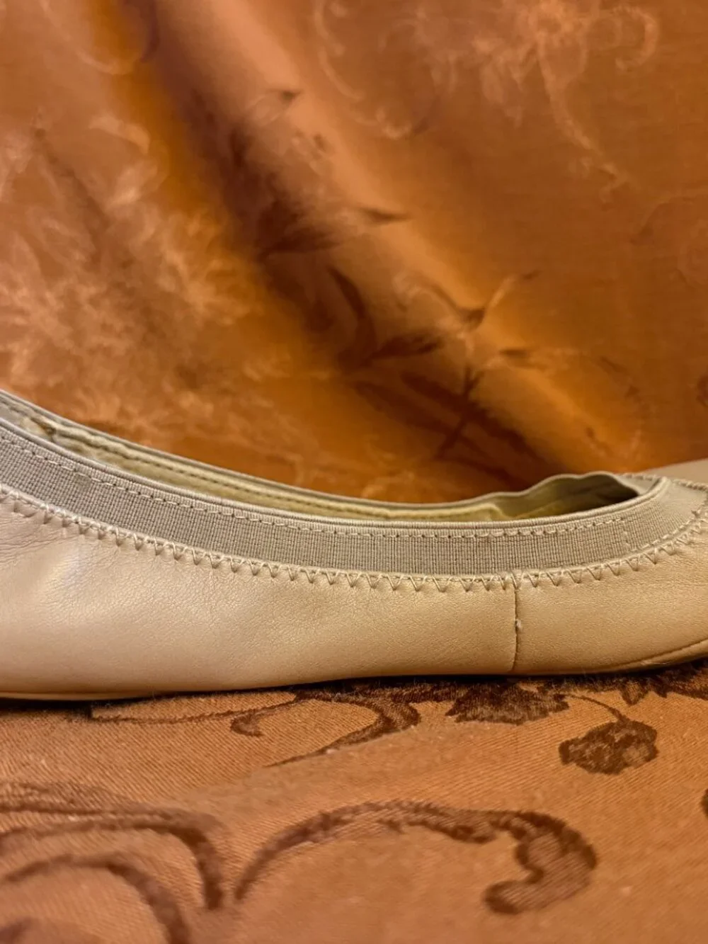 Bandolino Nude/Tan Leather Ballet Flats Sz 9